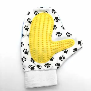 glove . قفاز